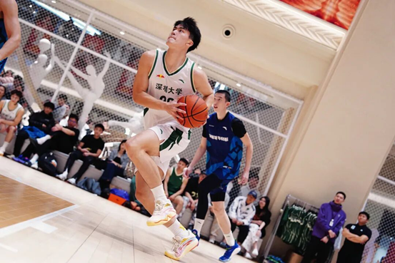 深圳龙华润庆翔联合安踏旗舰店举办三人篮球交流活动