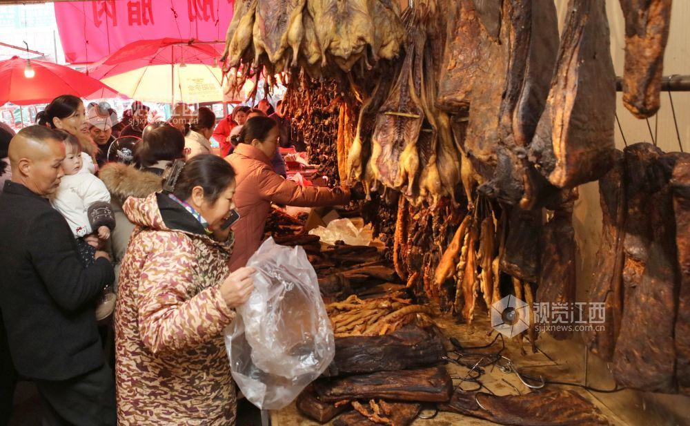 宜春:传统腊味产销两旺(图)