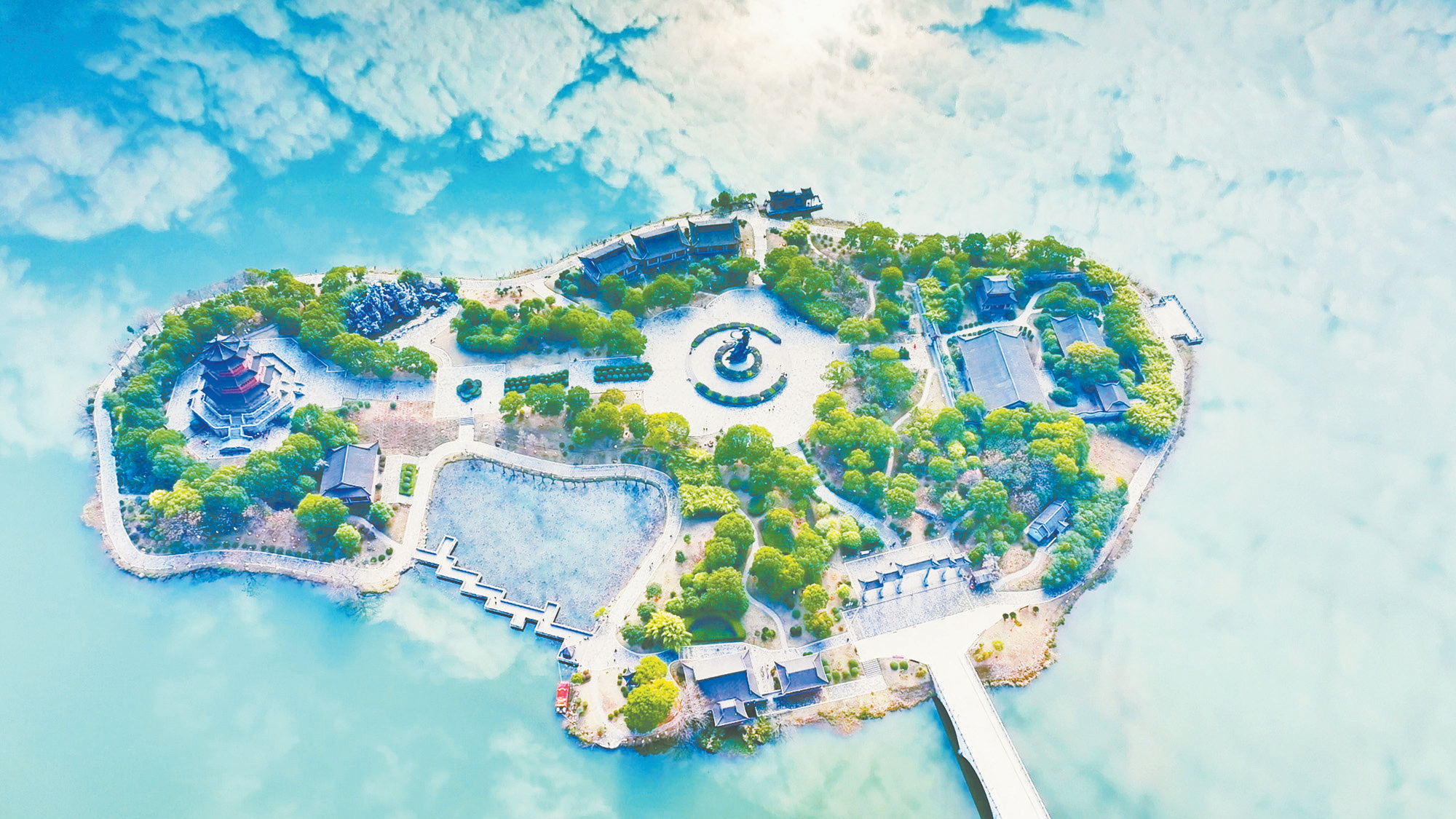 江西抚州：梦湖美成水墨长卷（图）