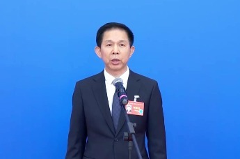 李小平：以人民为中心的体育事业生命力最旺盛、前景最广阔