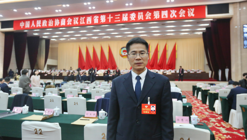 江西省政协委员 青山湖区副区长 王光