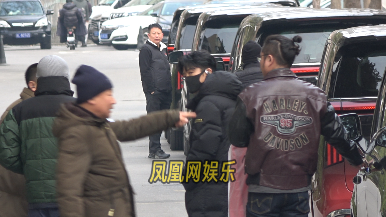 曾毅现身2026央视春晚首次联排，期待他的精彩舞台！