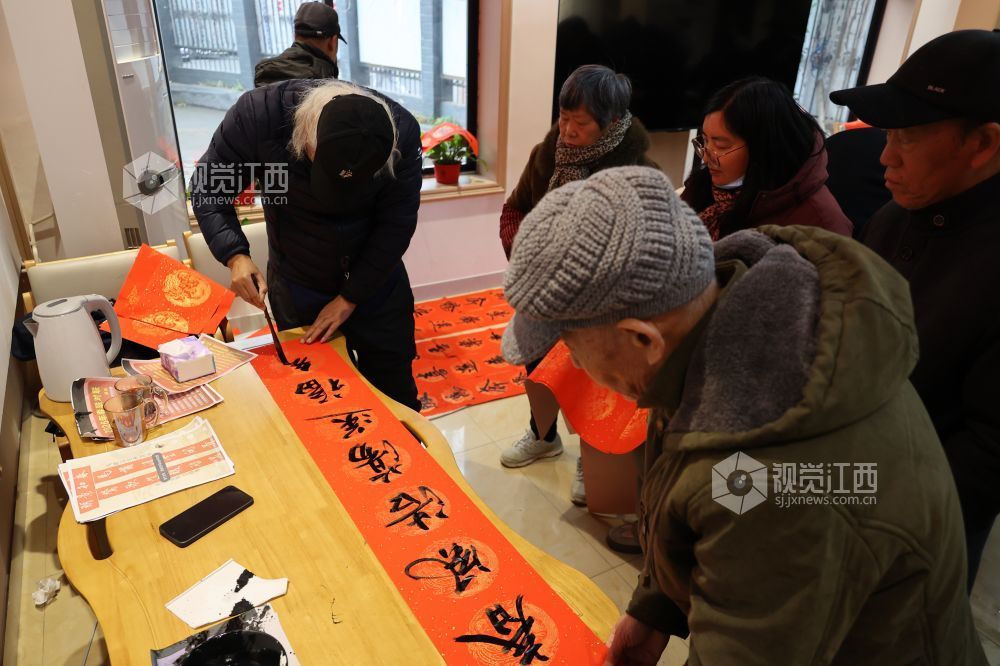 江西新余：“福”到社区居民乐（图）