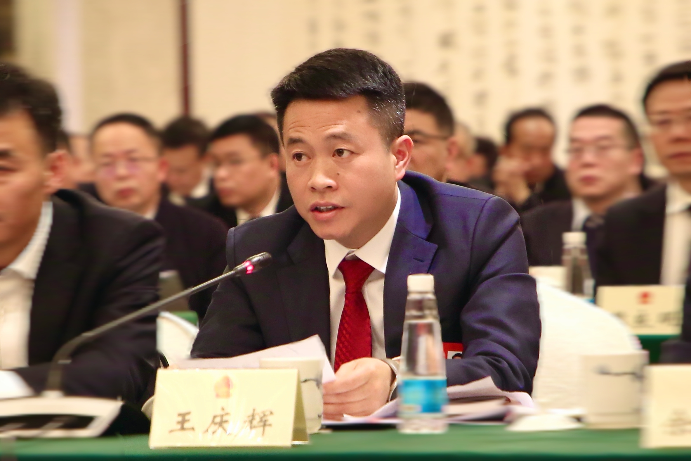 江西省人大代表,婺源县委副书记、县长王庆辉