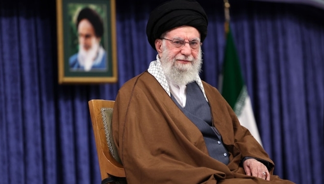 伊朗反对派媒体:哈梅内伊已藏身于地堡