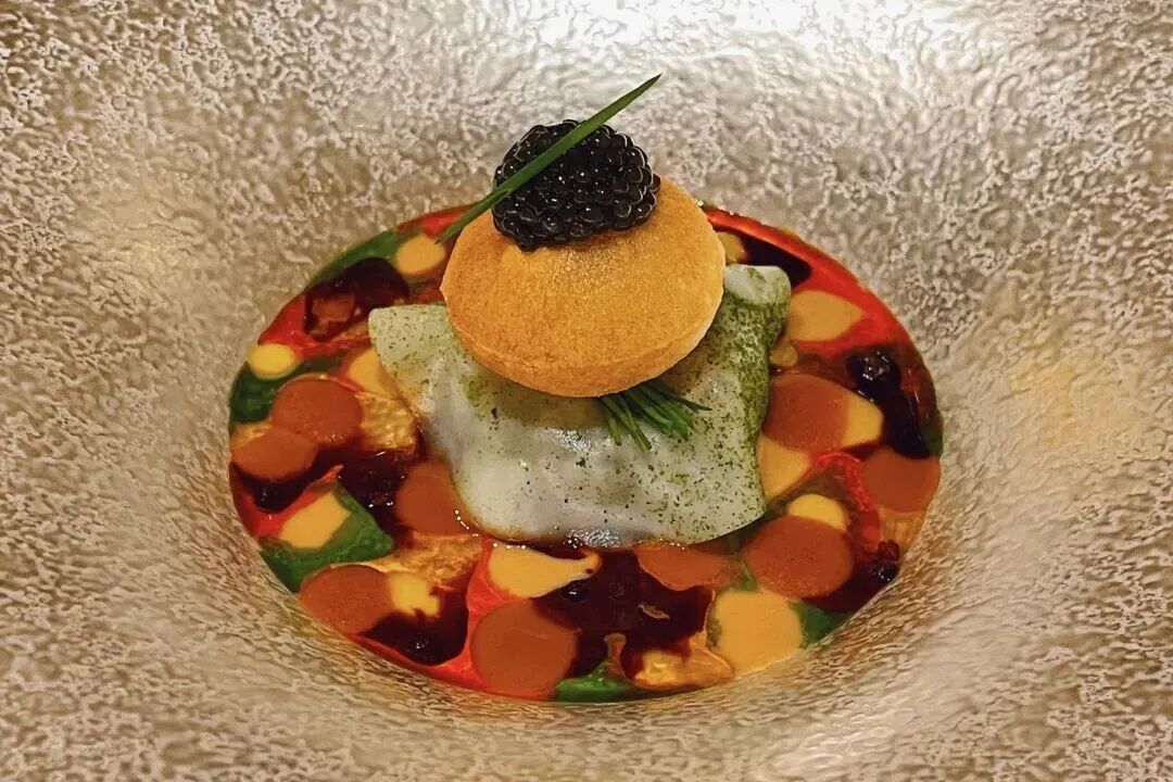 △川江月的招牌菜之一,麻辣龙虾钟水饺