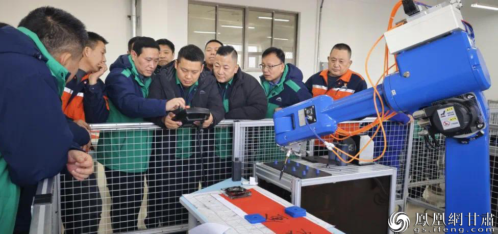 金川集团工匠人才培训营学员学习实操技能 金川集团供图