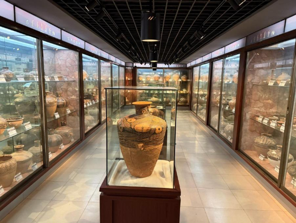 甘肃马家窑彩陶文化博物馆