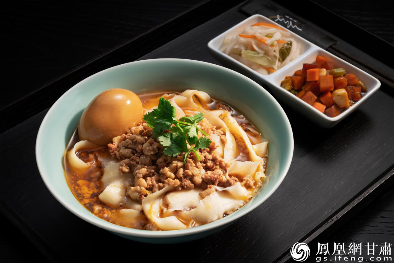 大同刀削面以“外滑内筋、软而不粘”著称,属山西面食代表。图源自大同市人民政府官网