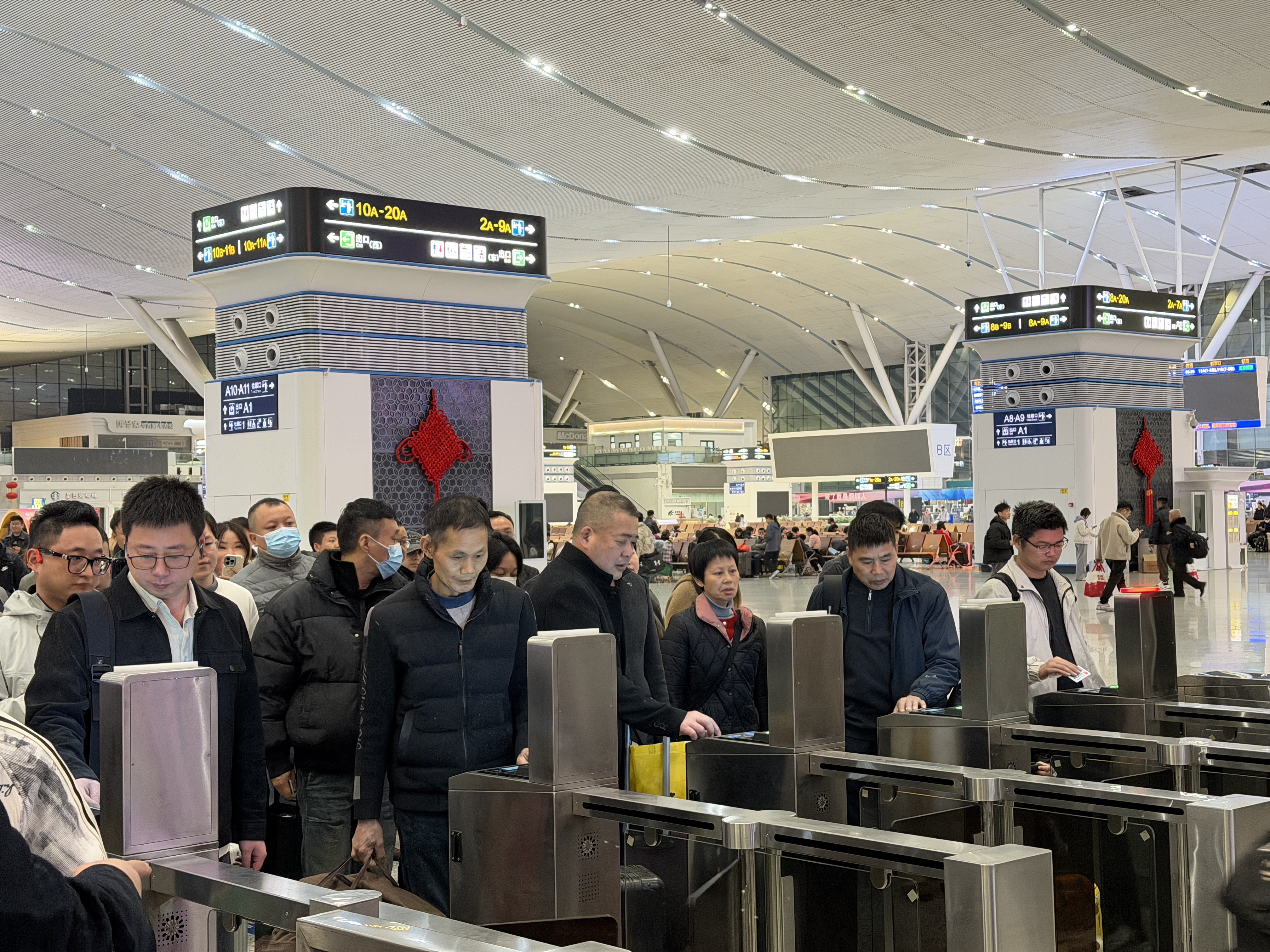 2026年春运今日正式启动 深圳铁路预计发送旅客超1200万人次