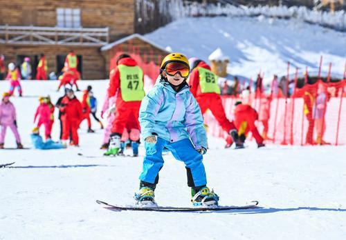 江西铜鼓：冰雪“冷资源”持续释放发展“热效应”