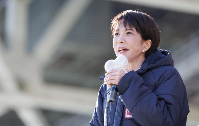 高市早苗大谈日元贬值好处,被批后连忙解释