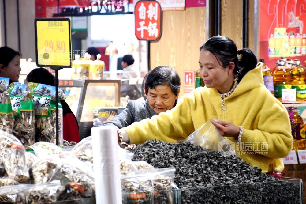 江西南丰：节前市场供销两旺（图）