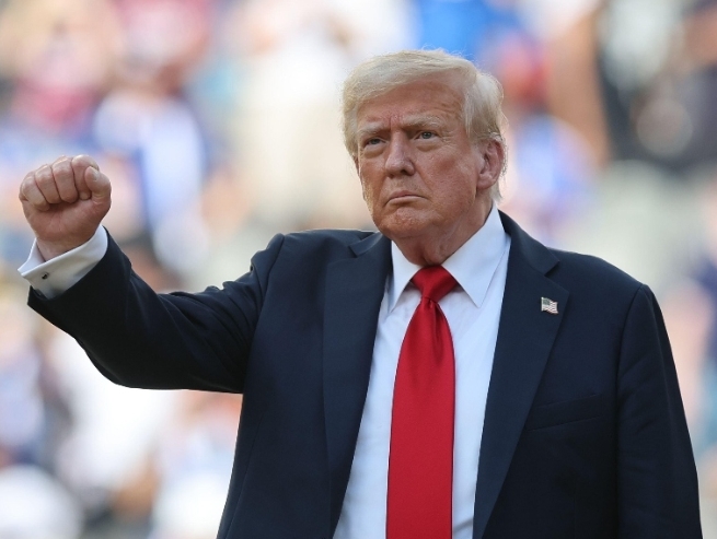 选情告急!特朗普怂恿共和党人接管选举