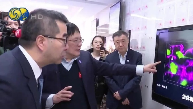 国民党代表团参访清华大学