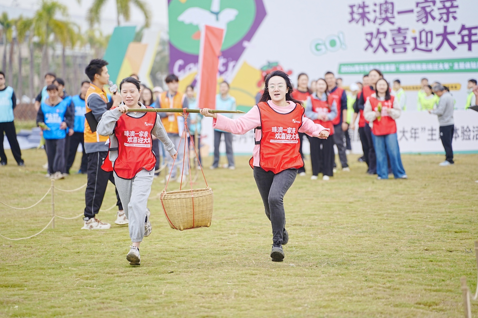 珠澳一家亲,欢喜迎大年:珠光集团举办“迎澳同胞来珠过大年”主题体验活动 盛邀港澳同胞来珠过大年