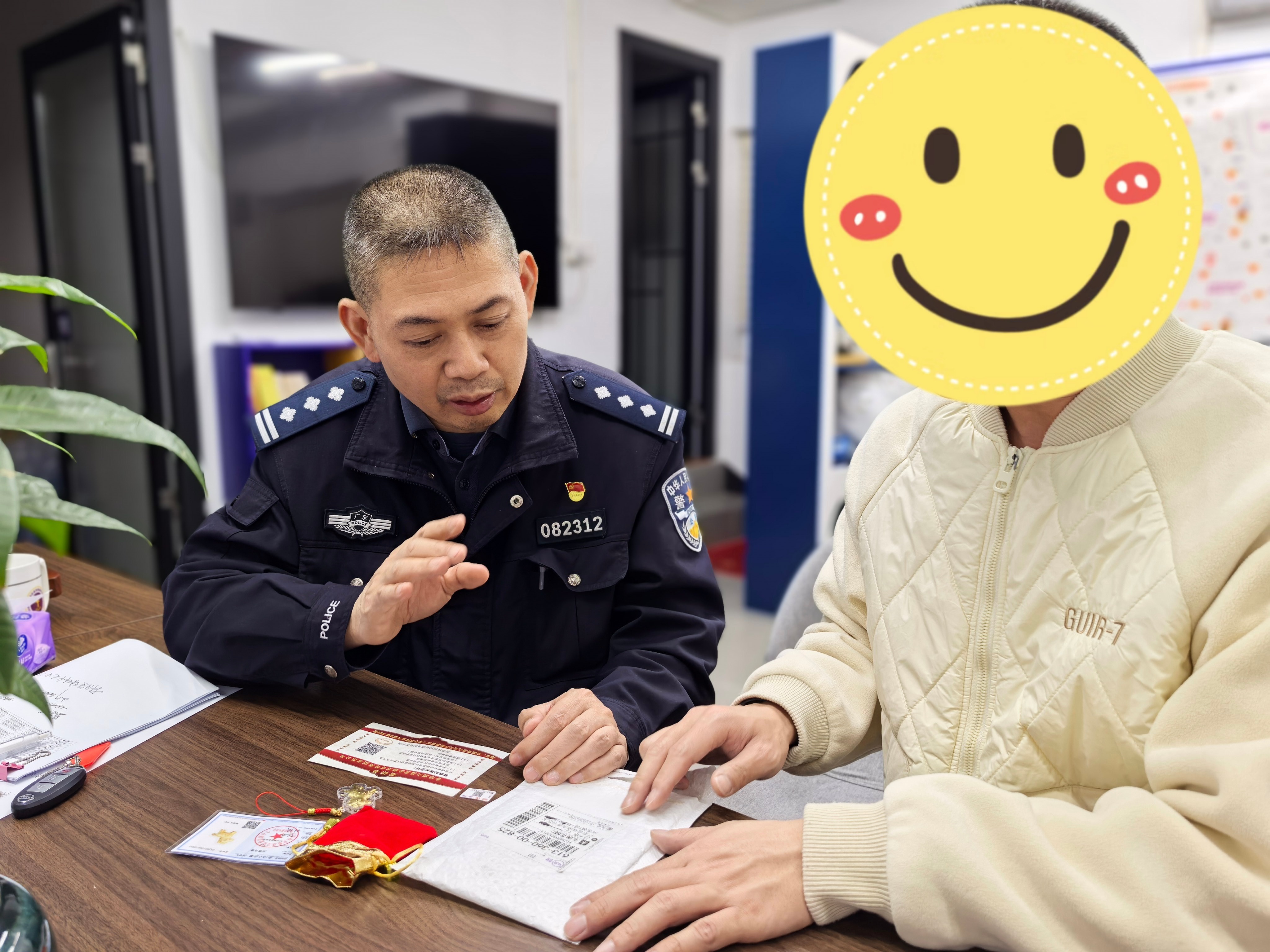 不明包裹送“金马”？珠海香洲警民联动一小时阻断电诈