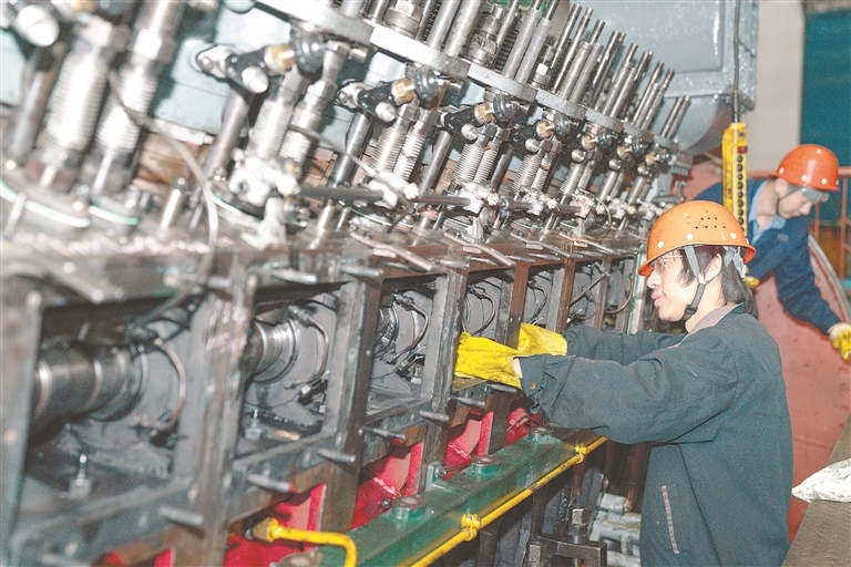 护航春运（图）