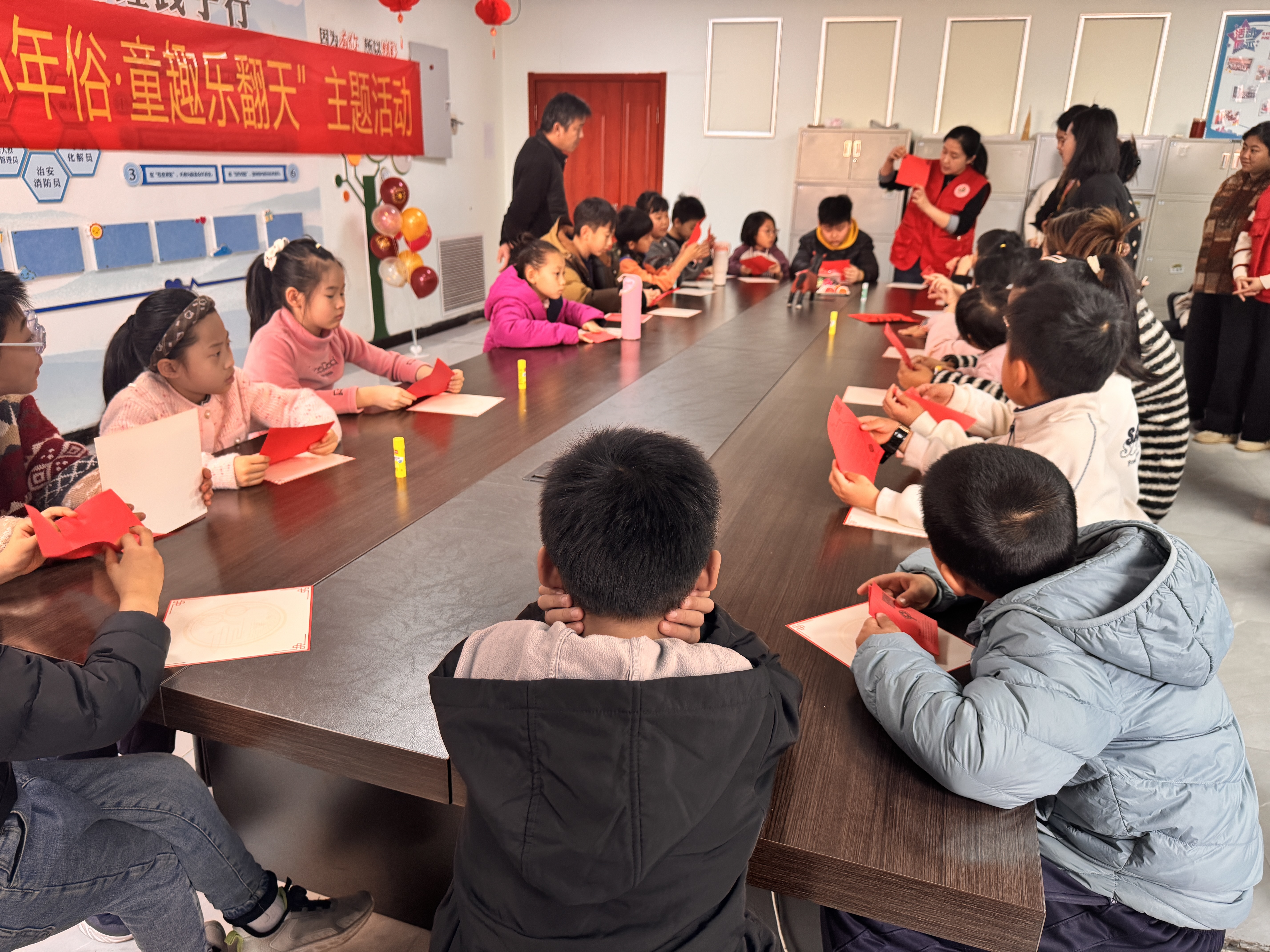 【文化书院里的中国年】傅家镇南苑绿洲社区开展“寻味小年俗 童趣乐翻天”活动