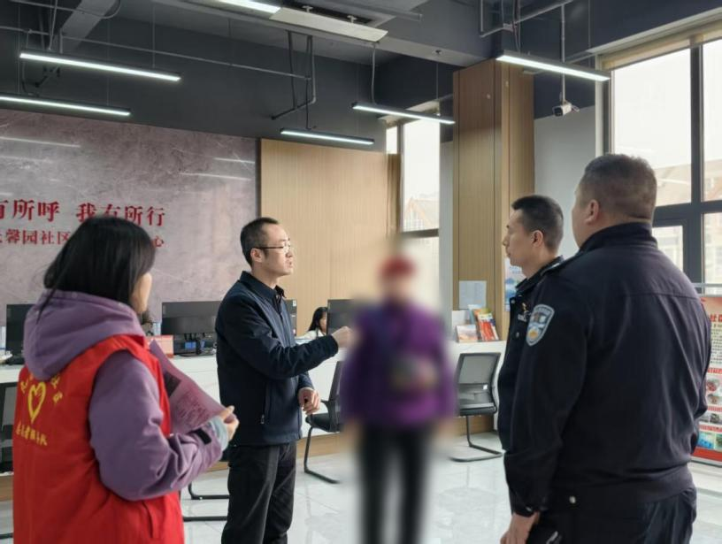 西安经开区:五社联动聚合力 暖心帮扶解民忧