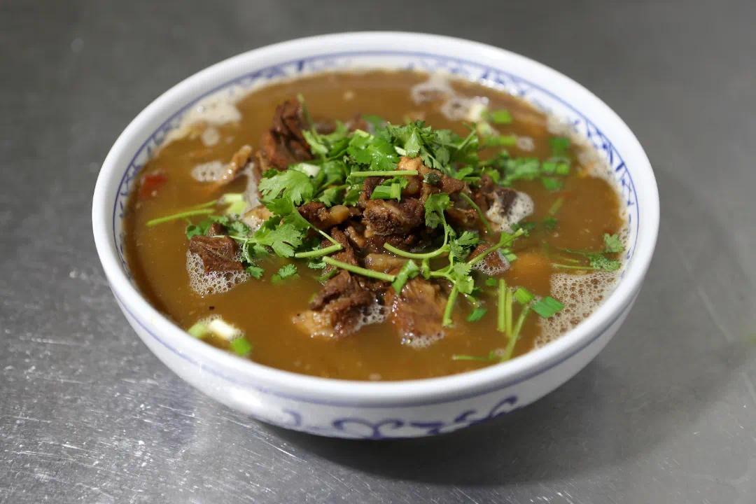 马头汤羊肉 刘志钧.JPG