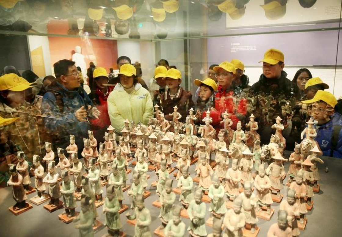 暖“心”闻:51名留守儿童“逛西安”