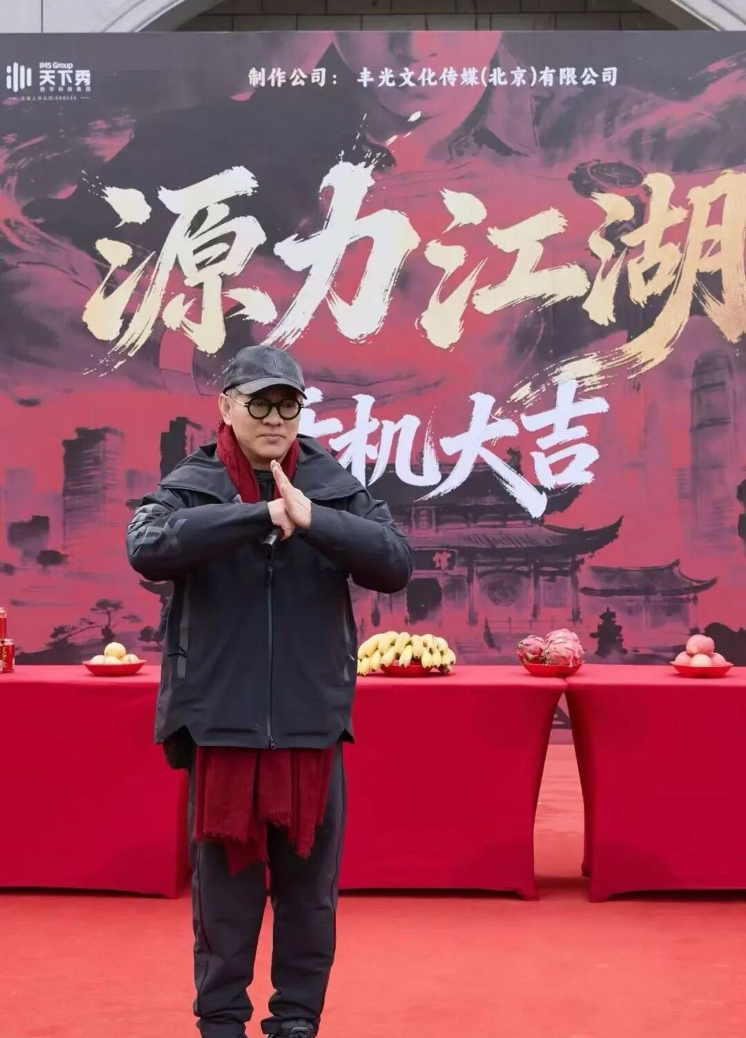 短劇爆款演員直播討薪！李連杰入局，海外AI仿真人短劇垂直賬號(hào)20天漲粉百萬