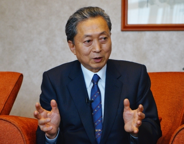 鸠山由纪夫:高市早苗缺席这么重要的辩论,不适合当首相