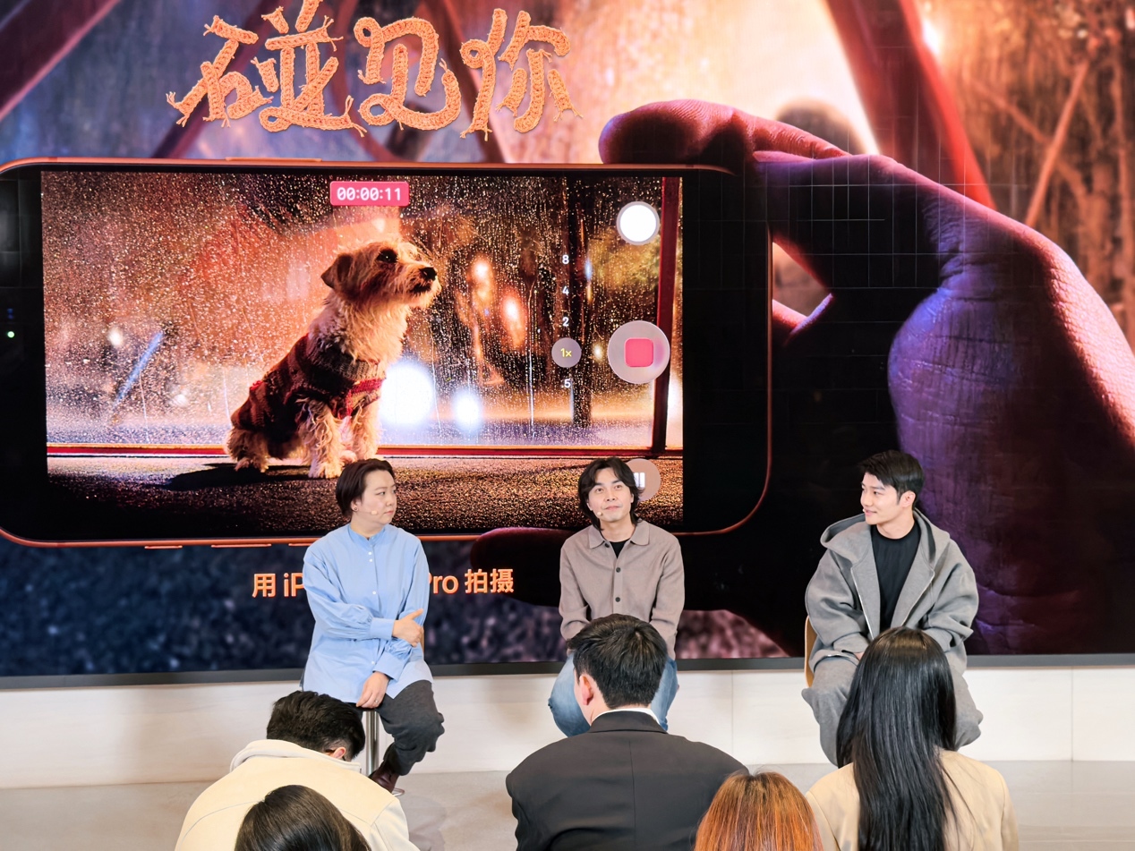 导演白雪及摄影指导高伟哲