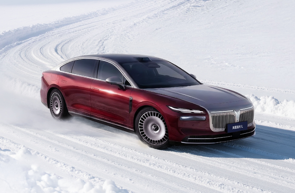 岚图追光L首批升级华为乾崑智驾ADS 4.1 安全再升级