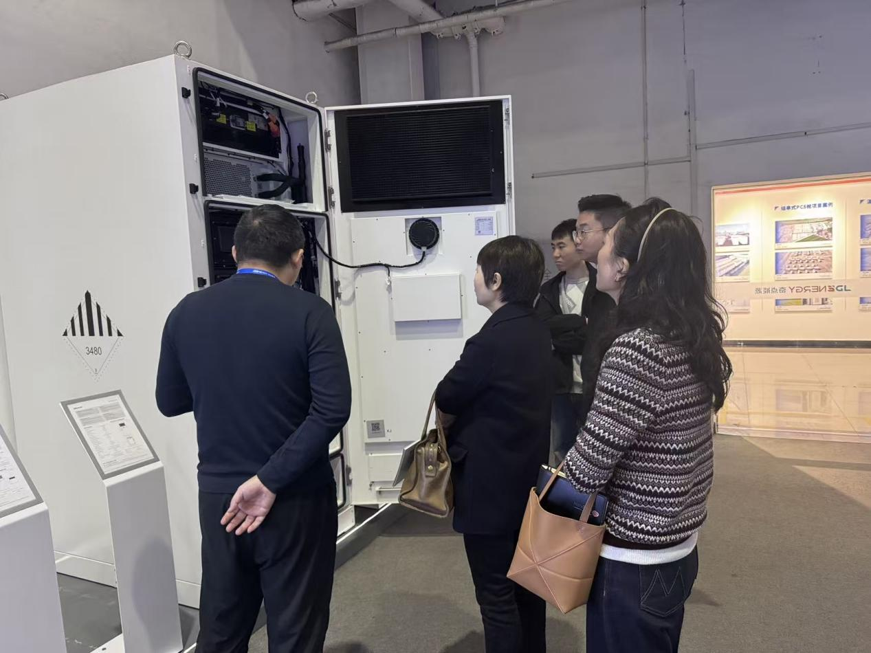 民生银行西安分行服务团队拜访西安奇点能源股份有限公司