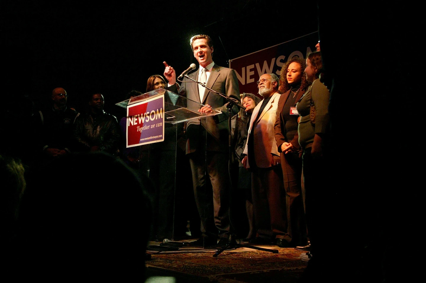 加州州长纽森谈母亲协助自杀经历:我曾恨她让我亲眼目睹