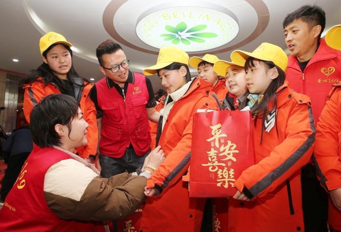 暖“心”闻:51名留守儿童“逛西安”