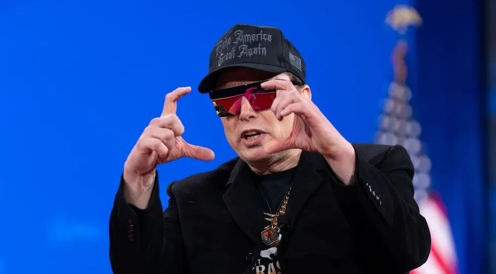 马斯克个人财富突破8000亿美元，4个月4次刷新个人财富纪录