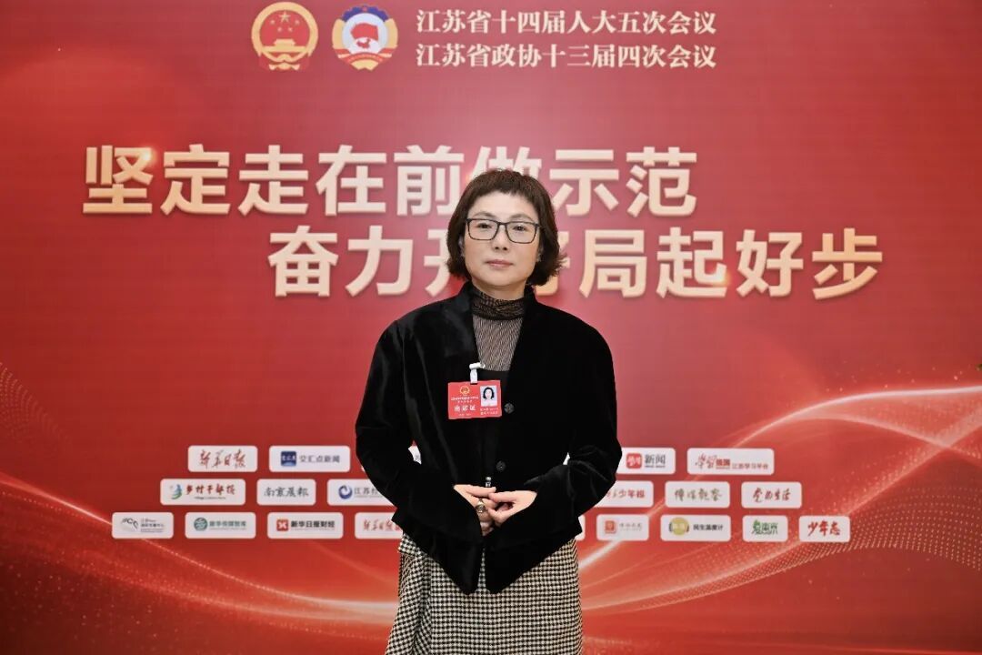 江海燕 省人大代表