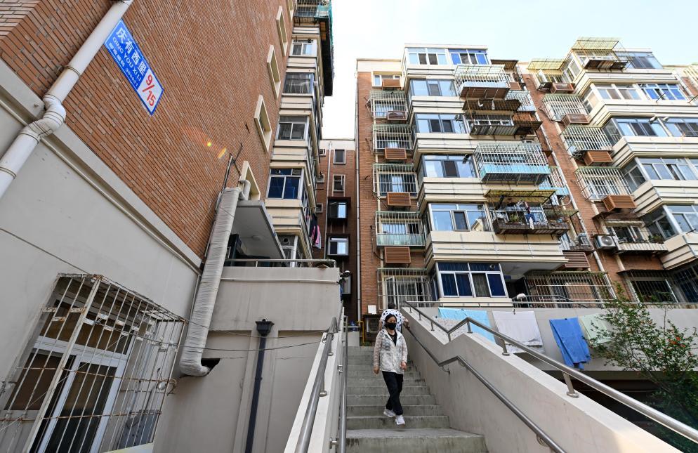 天津南门外大街商圈北部片区城市更新项目改造翻新后的庆有西里社区（2025年5月29日摄）。新华社记者 孙凡越 摄