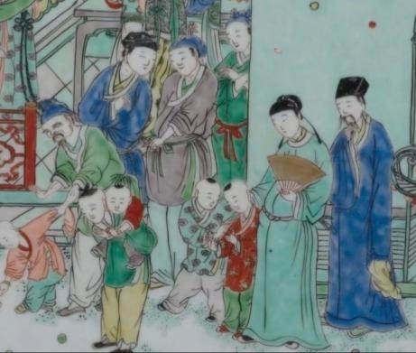 早期三彩面貌的《掷果盈车》宝字瓶（网图）