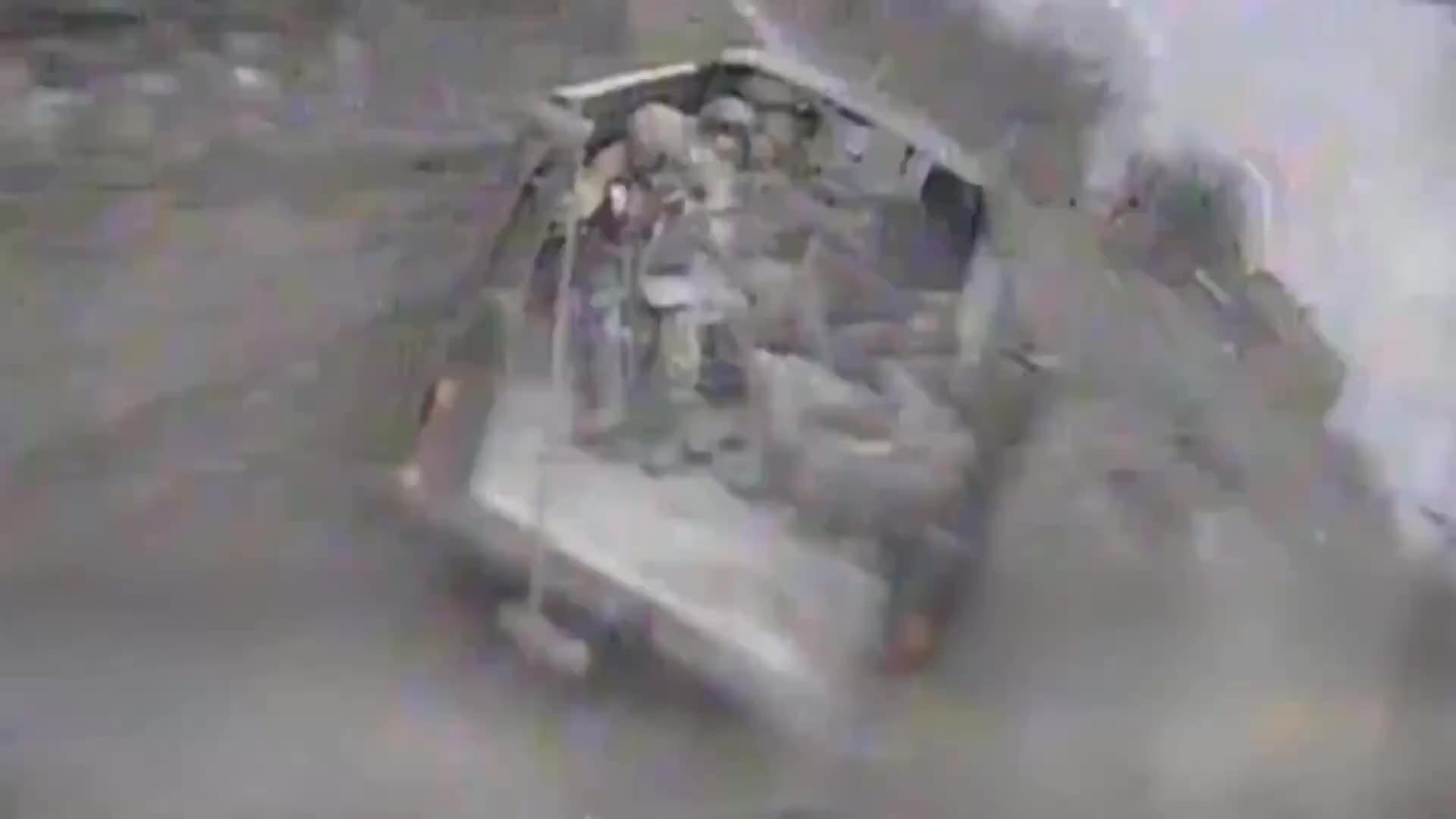 2月1日，乌克兰无人机袭击俄罗斯士兵乘坐的车辆