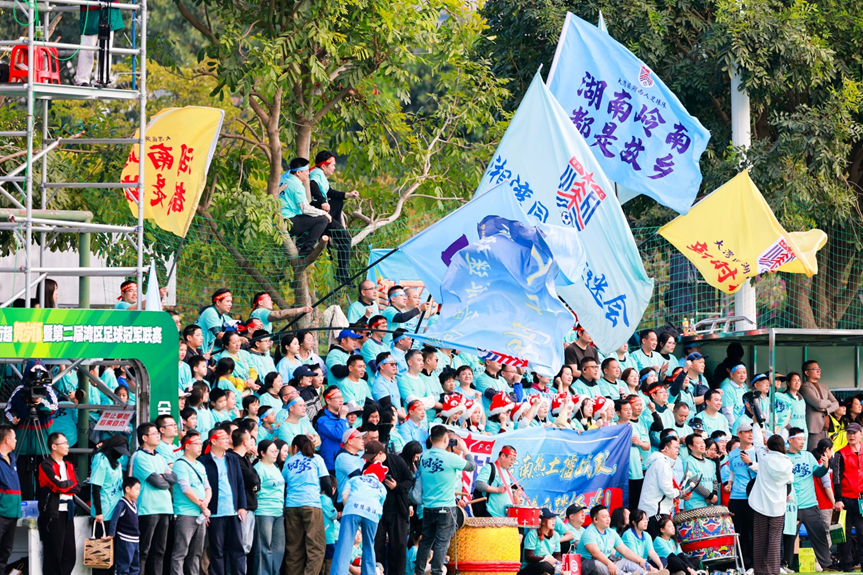 从湘江到鹏城:一场足球赛如何让湖南人找到“第二故乡”的温暖