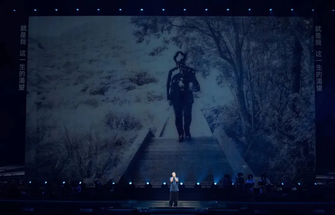 凤凰晚报|首秀摔倒后，谷爱凌逆风翻盘闯进决赛