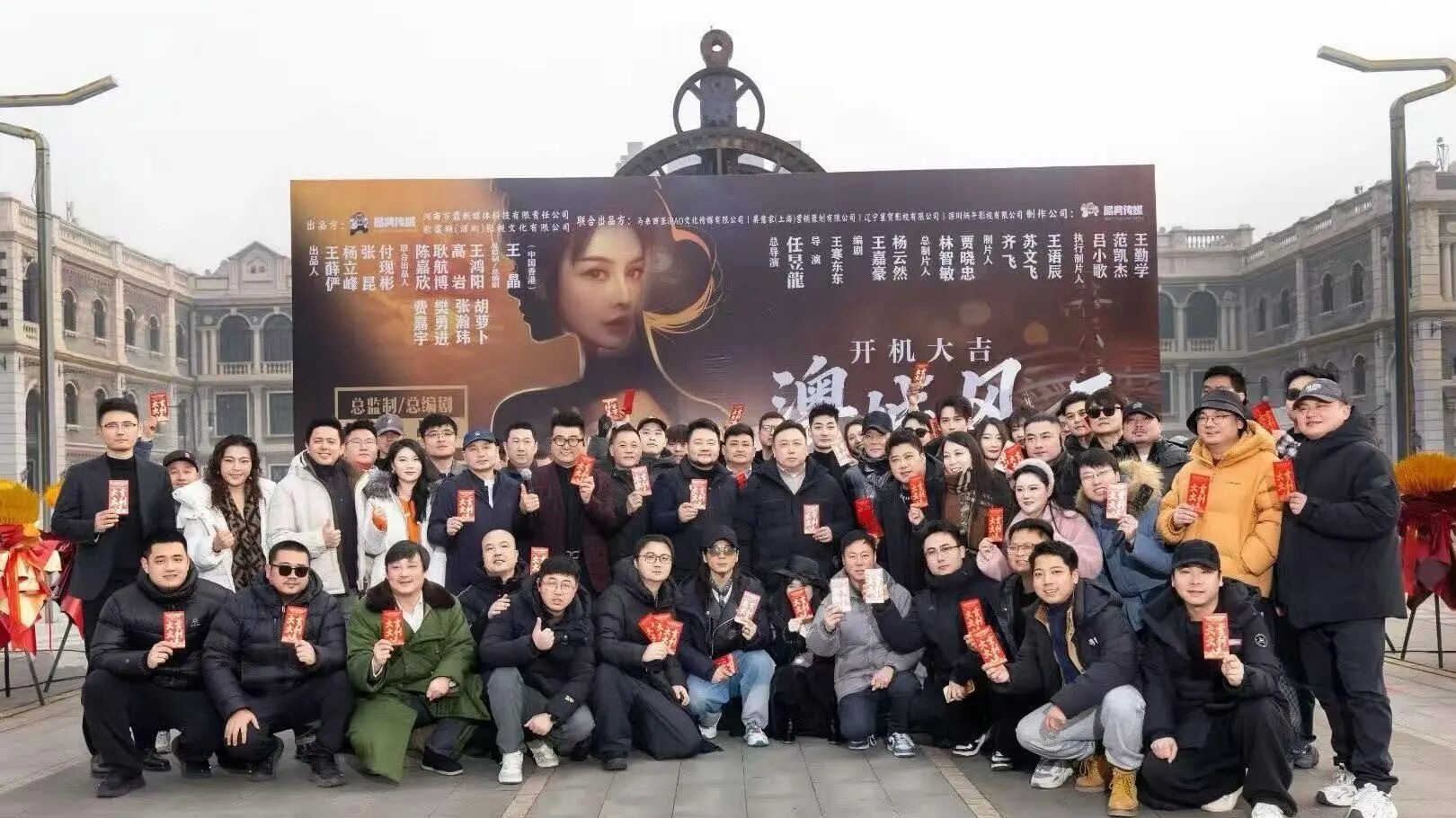 短劇爆款演員直播討薪！李連杰入局，海外AI仿真人短劇垂直賬號(hào)20天漲粉百萬