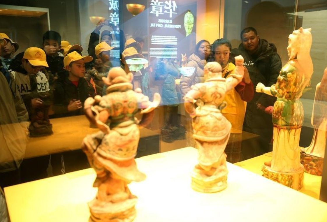 暖“心”闻:51名留守儿童“逛西安”