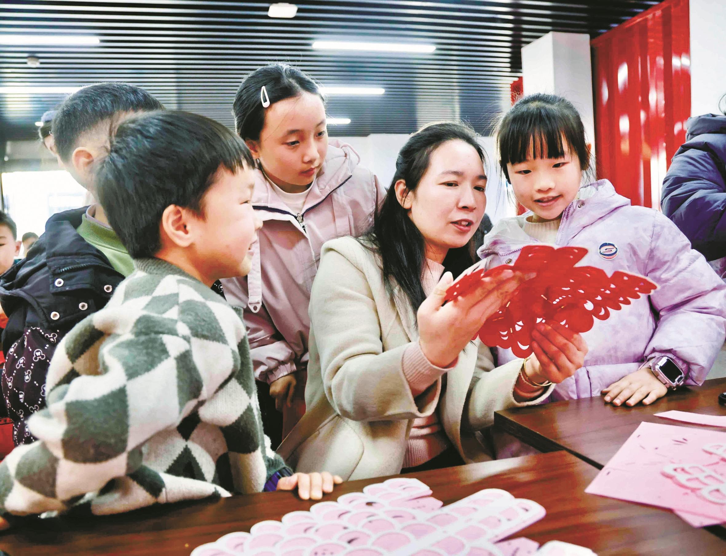 北仑集运基地 变身“小候鸟”寒假乐园