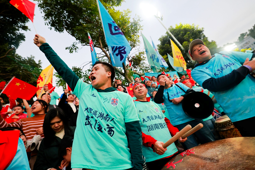 从湘江到鹏城:一场足球赛如何让湖南人找到“第二故乡”的温暖