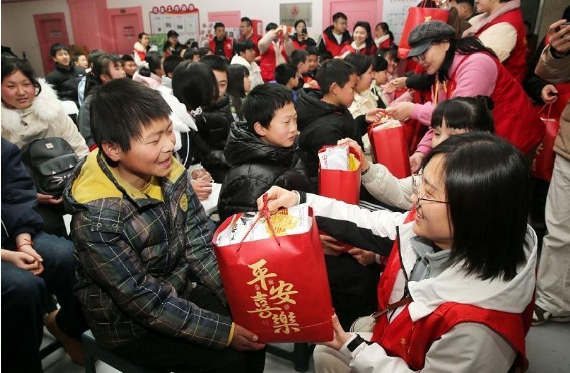 暖“心”闻:51名留守儿童“逛西安”