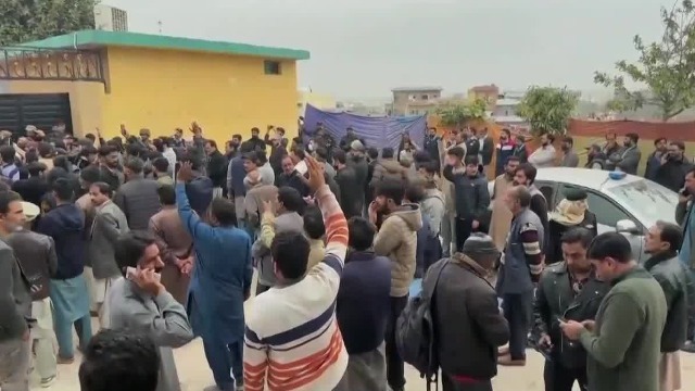 巴基斯坦一清真寺爆炸，已致31死169伤