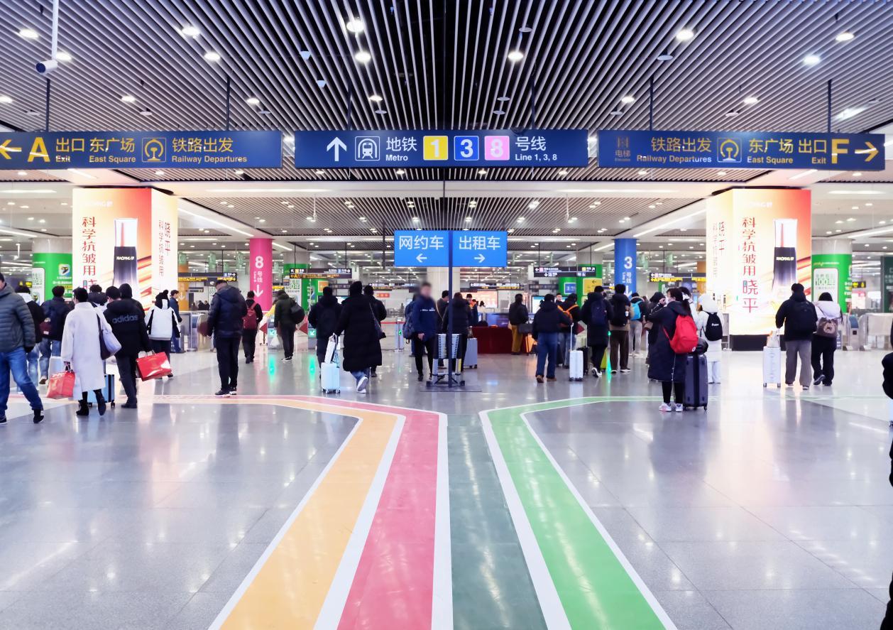 年在路上,暖在地铁——青岛地铁春运图鉴凤凰网青岛_凤凰网