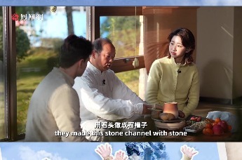 70岁的爷爷早起就泡温泉， 石阡人的生活状态羡慕住了 | 《美好十二时辰》黔“冬”篇