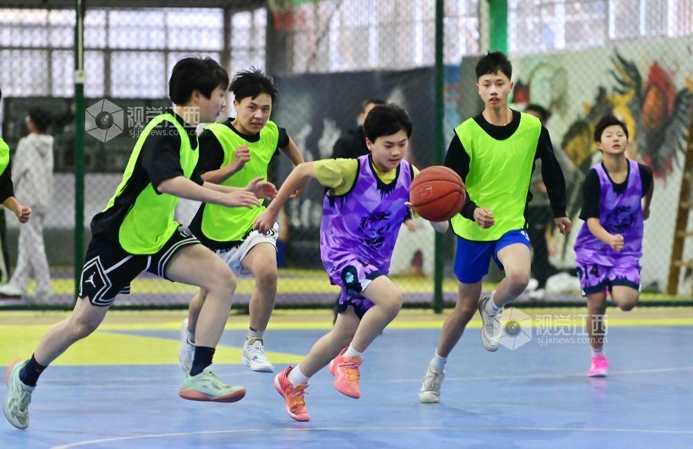 江西万载：快乐篮球度寒假（图）