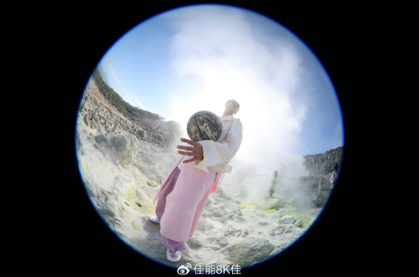 佳能RF7-14mm F2.8-3.5 L鱼眼变焦镜头 售价1.14万